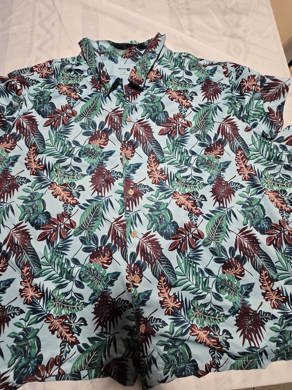 Men's Light Blue Tropical Print Short-Sleeve Shirt